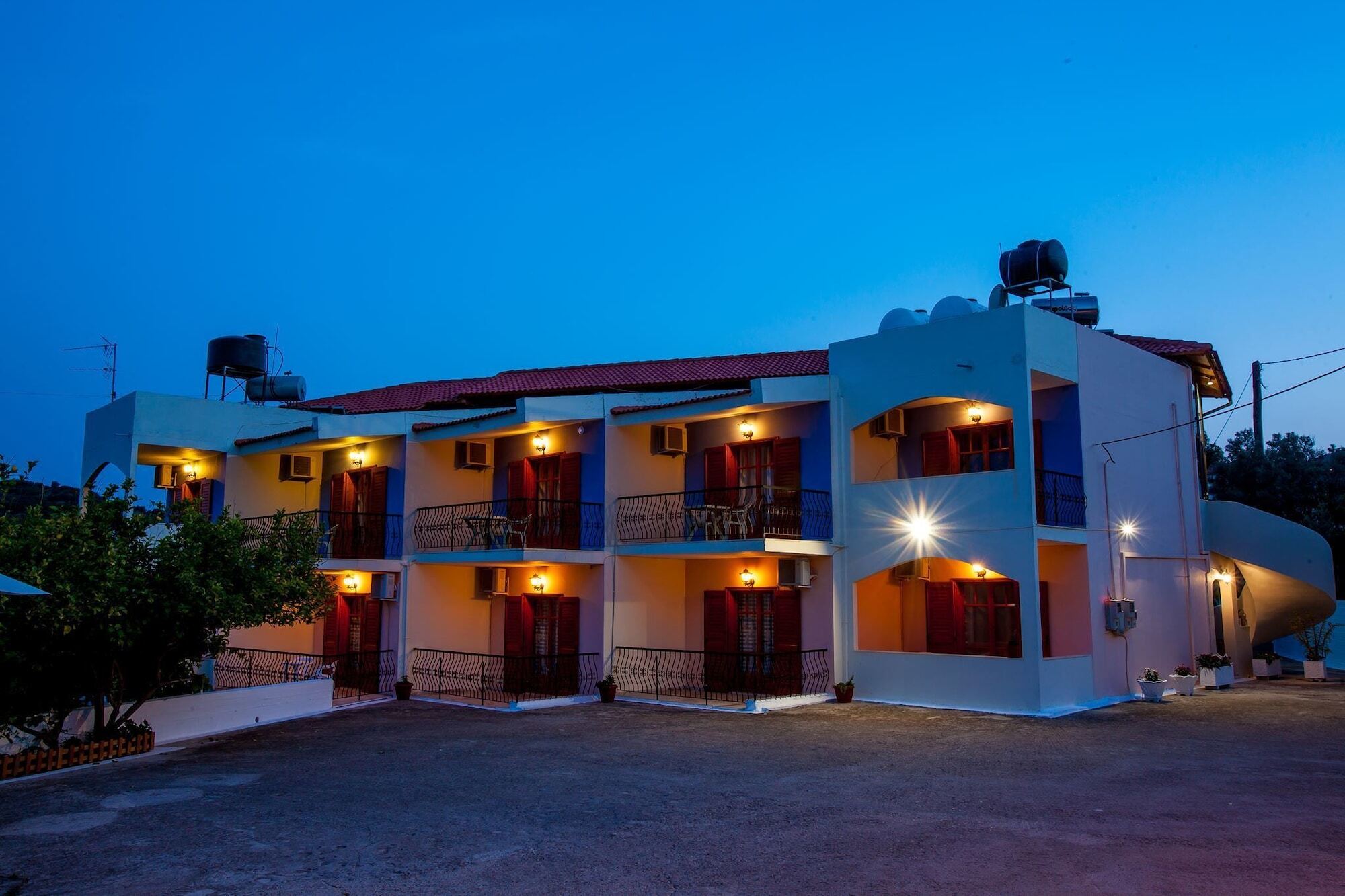 Orelia Pension Tolón Exterior foto